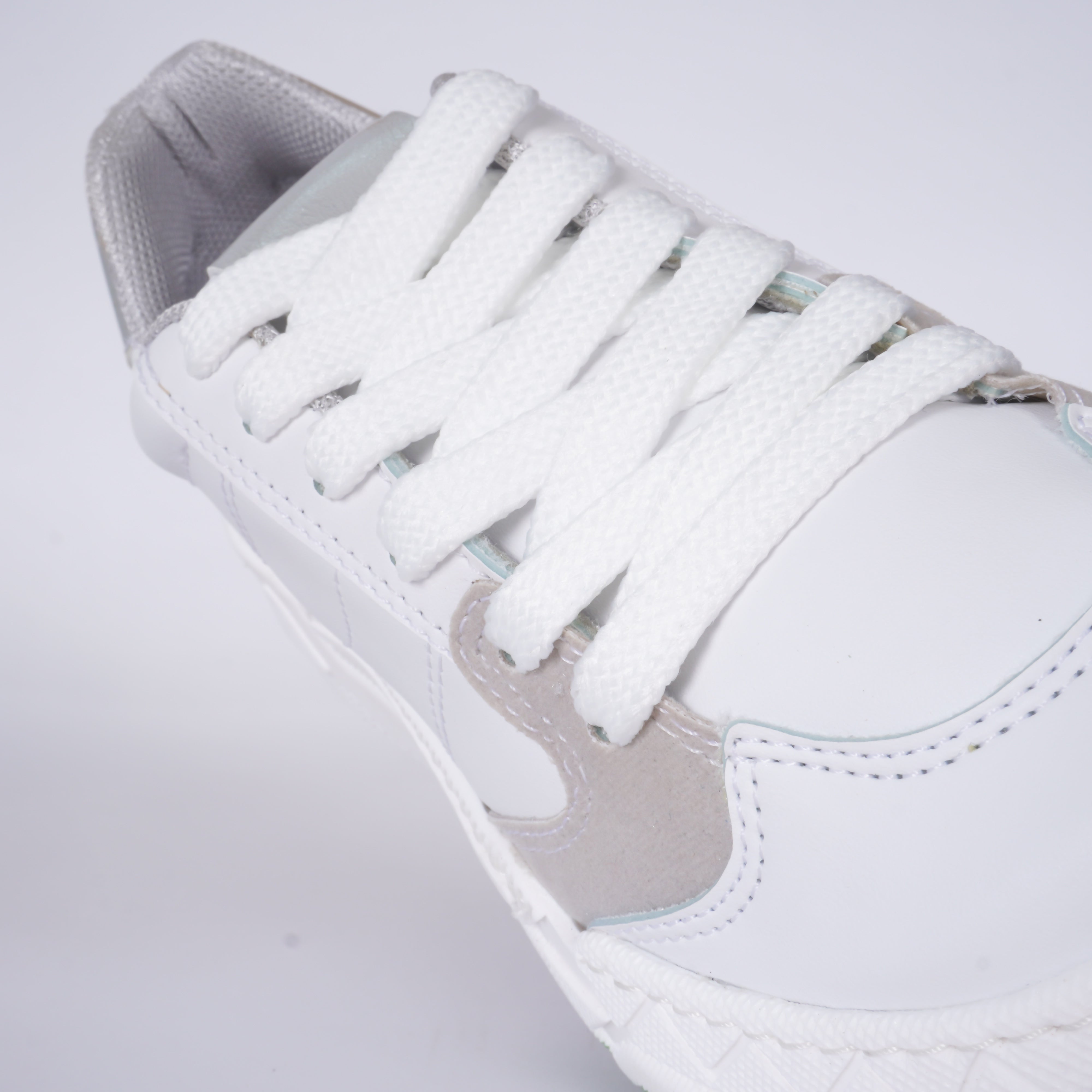 Tenis Alba Clásico 1305