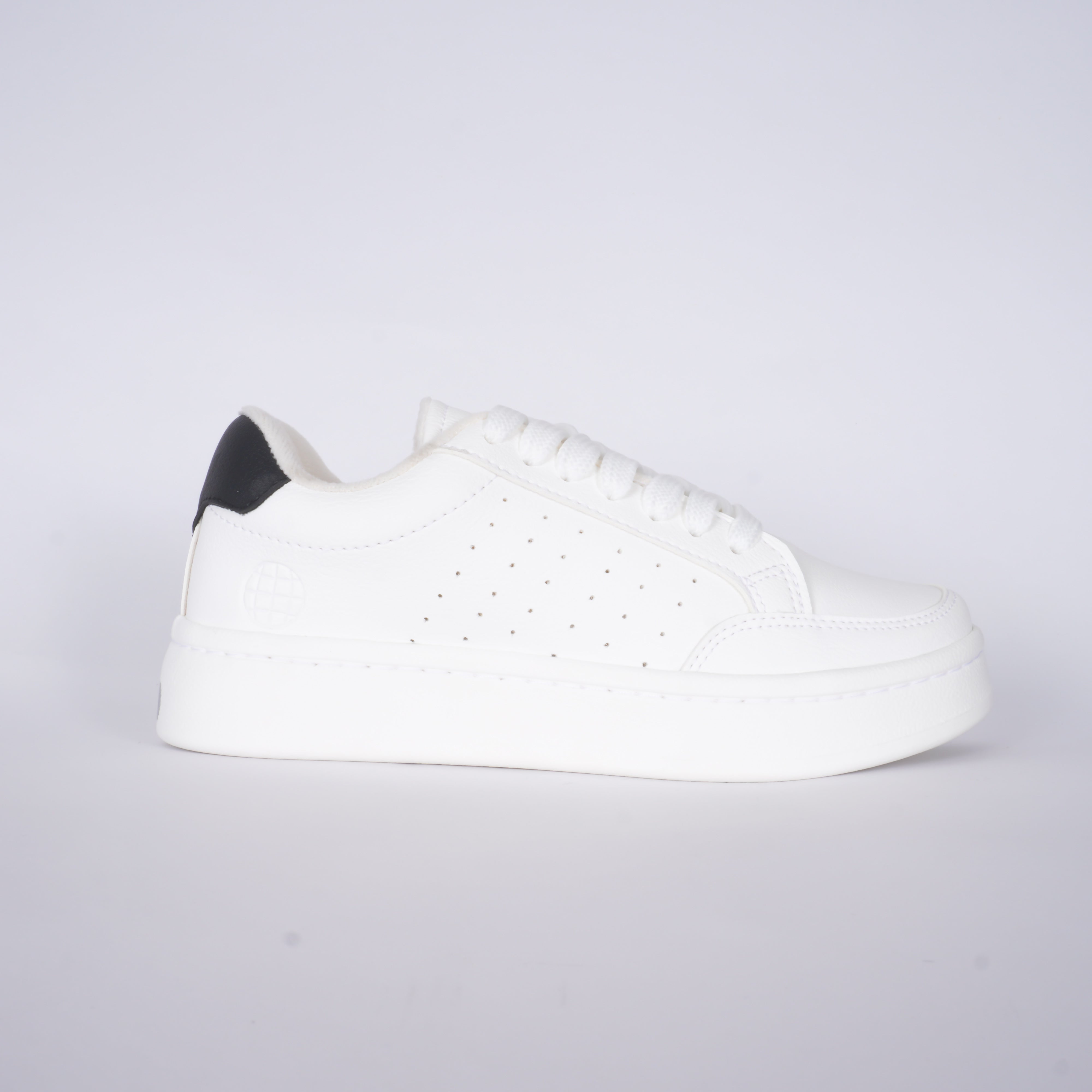 Tenis Aura Clásico 1220