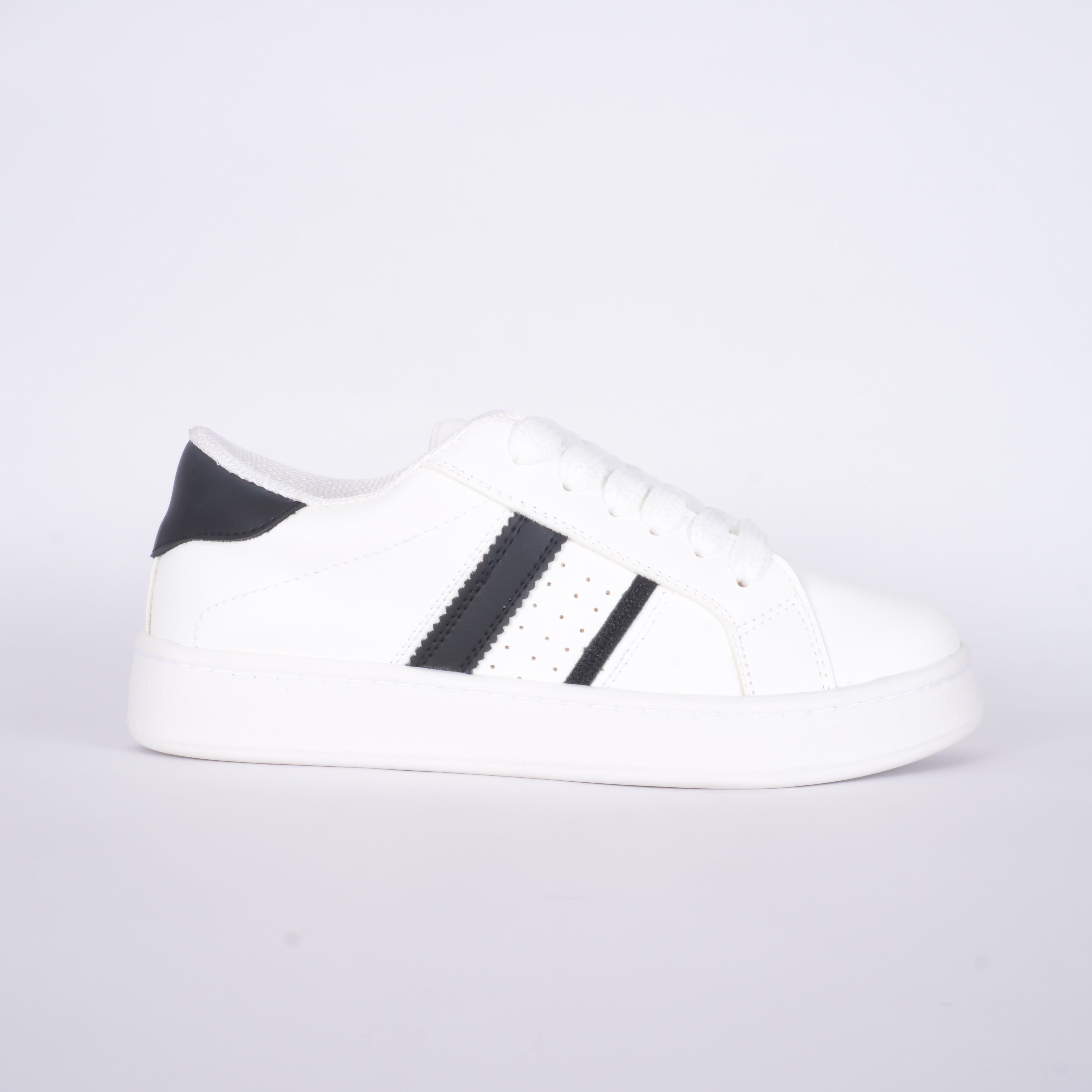 Tenis Lilia Clásico 3505