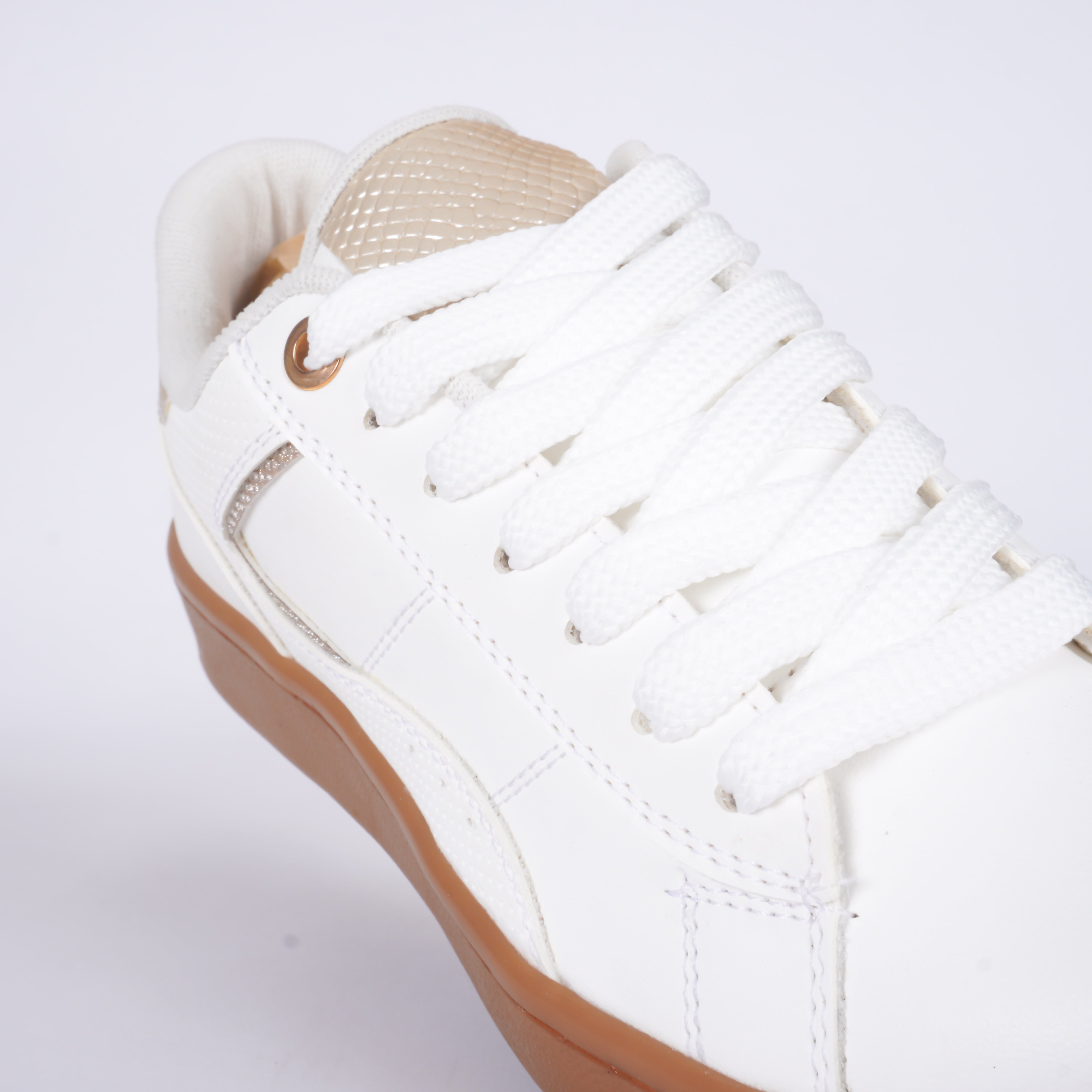 Tenis Nova Clásico 1199