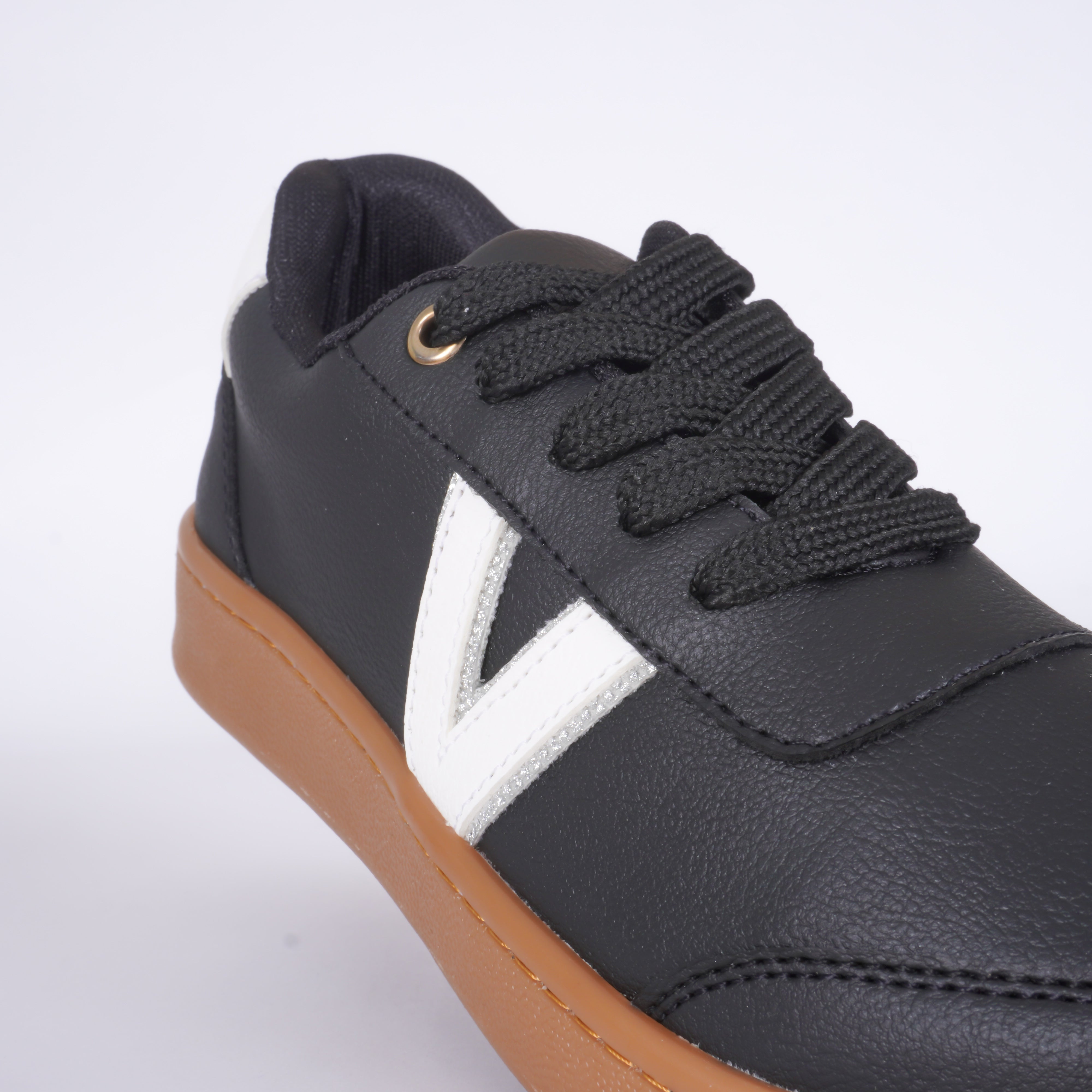 Tenis Oliva Clásico 2207