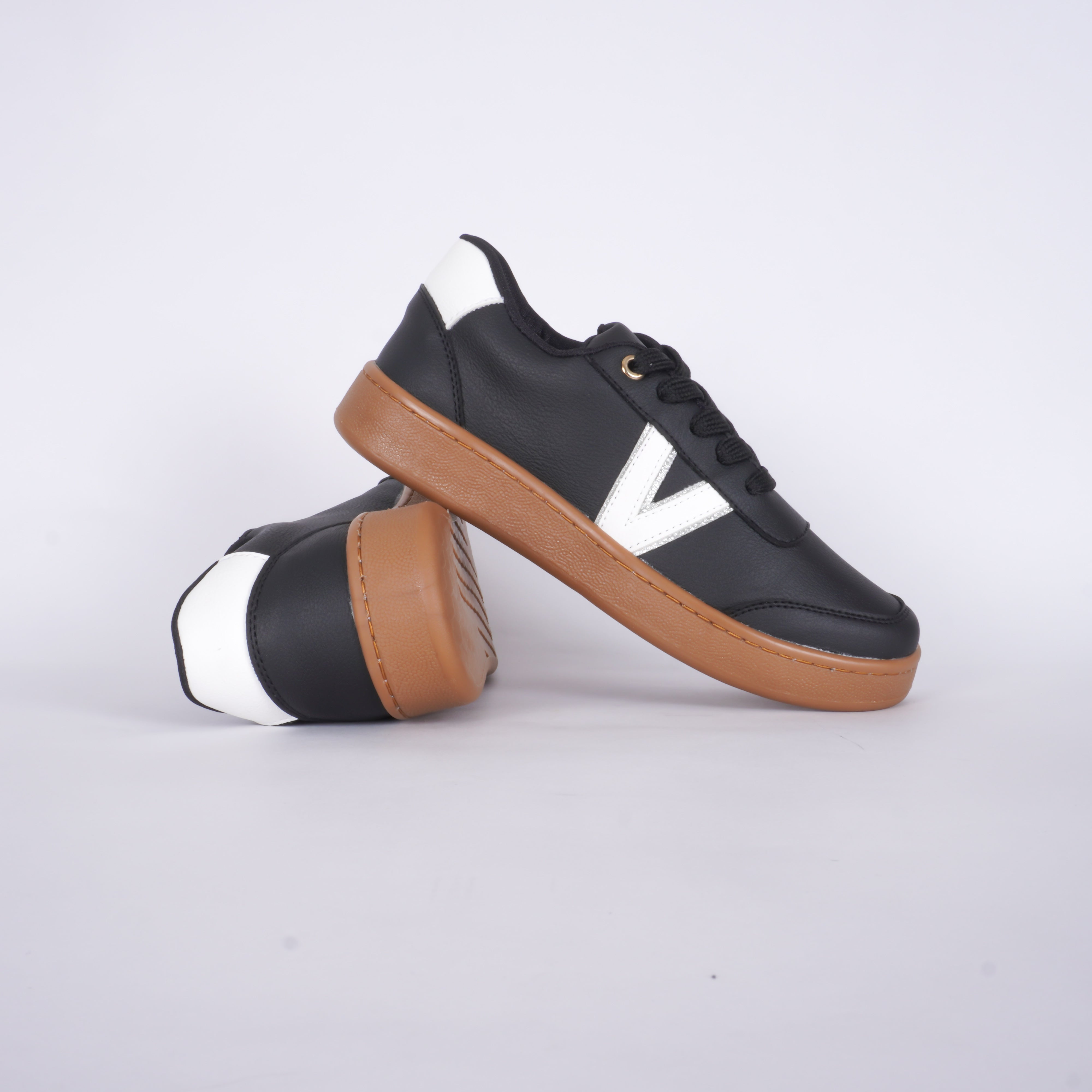 Tenis Oliva Clásico 2207