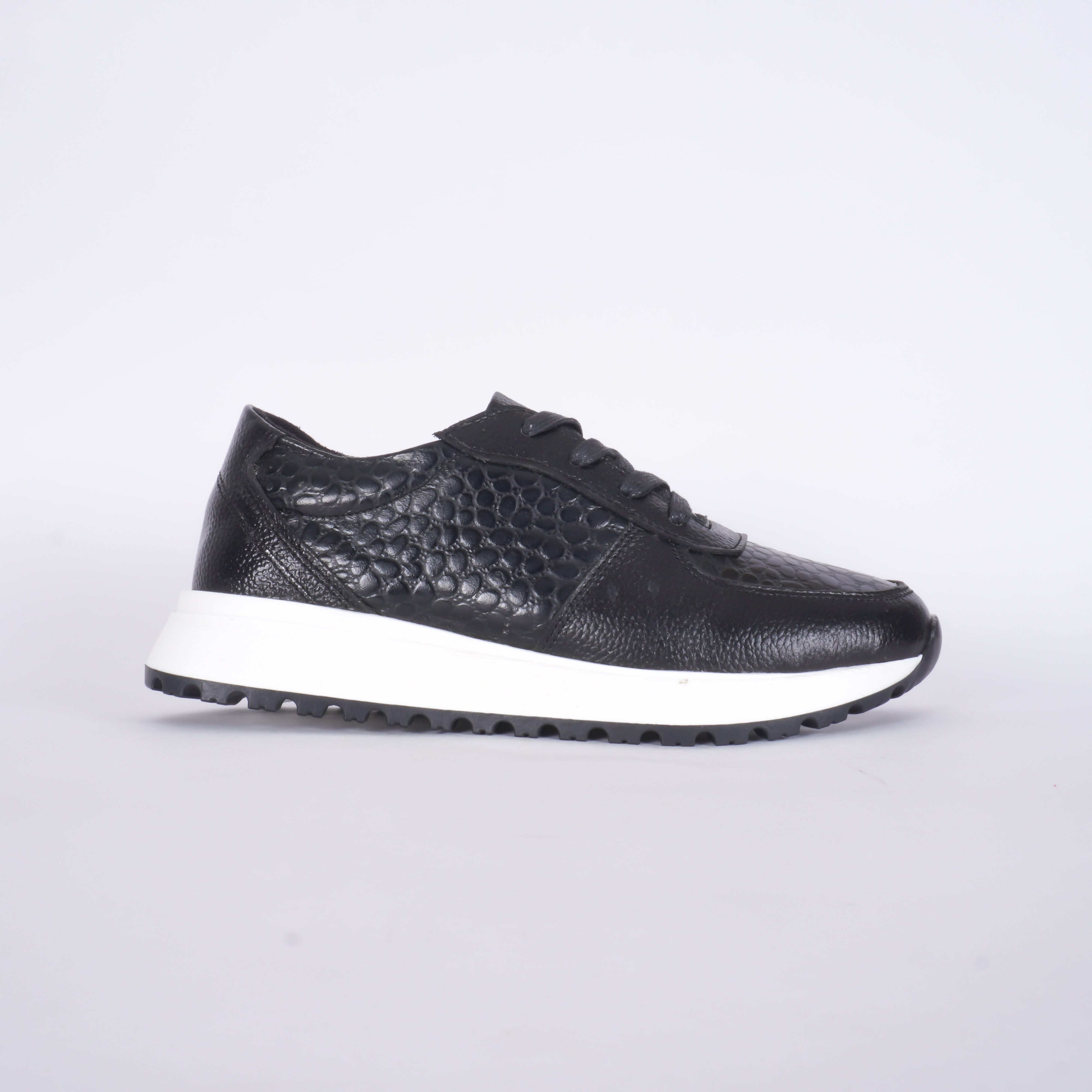 Tenis Eleganza En Cuero 0604