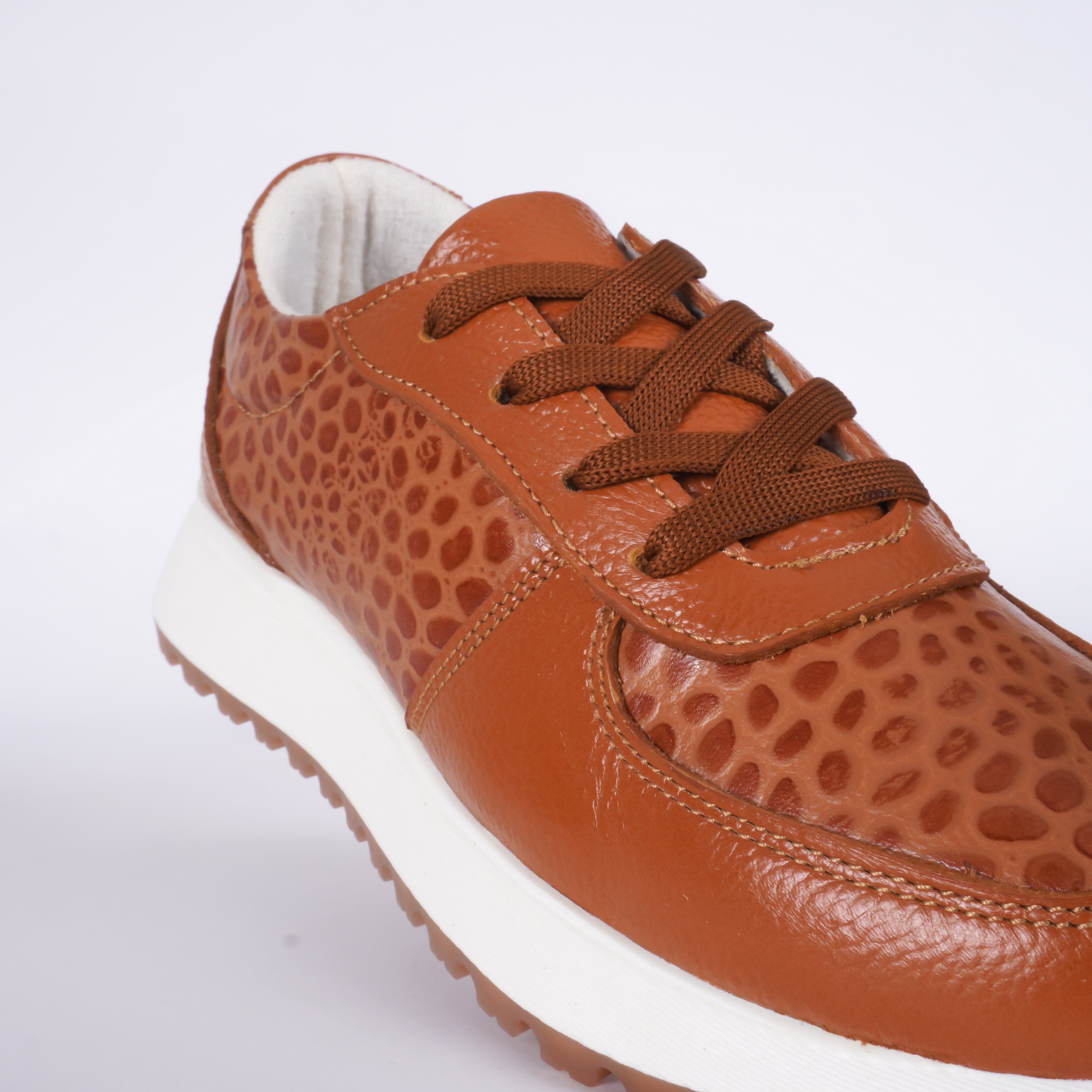 Tenis Eleganza En Cuero 0604